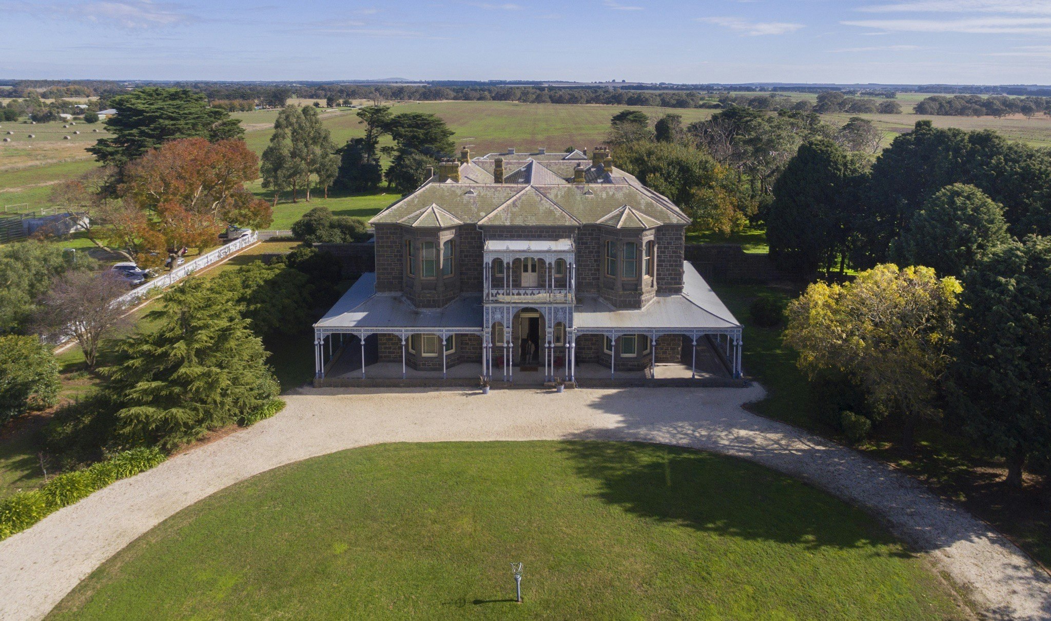 Aerial view of Barwon Park mansion and gardens.